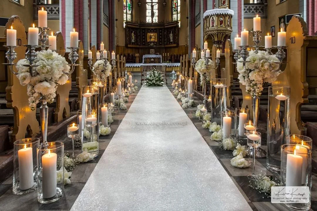Dekoracje sali weselnej Romeo Julia Katowice — Angello Studio florystyka ślubna